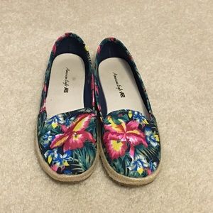 American eagle slip on summer shoe
